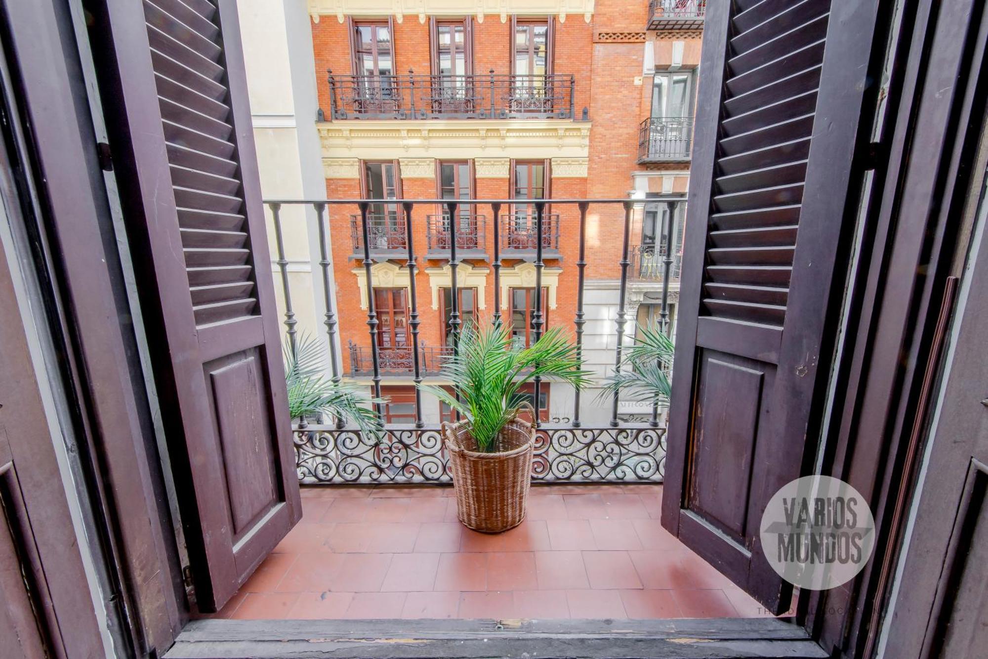 Descanso Para 3 En Sol, Ven A Concepcion Jeronima Madrid Dış mekan fotoğraf